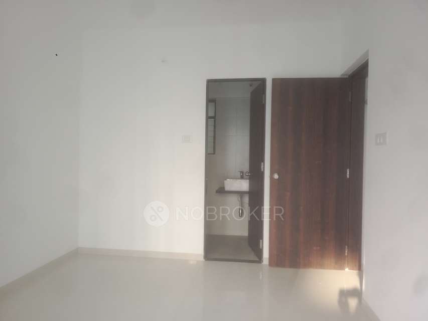 2 BHK Flat In Roshan Milestone for Rent  In Tathawade