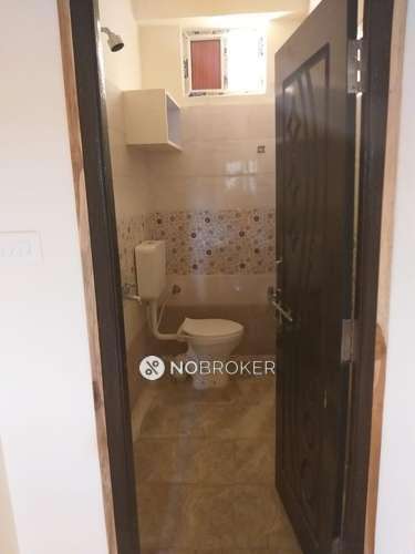 2 BHK Flat In Sri Venkateswara Apartment For Sale  In Madhapur