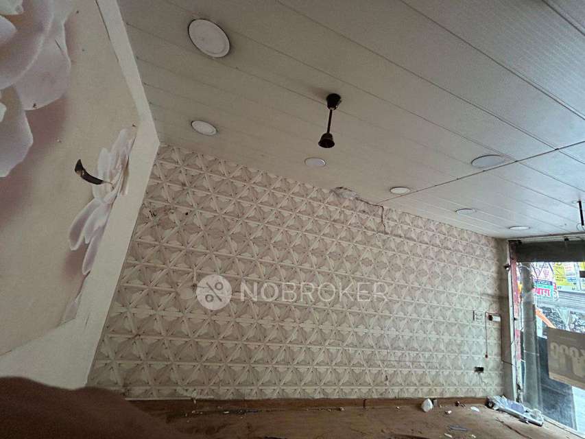 Shop in Janakpuri, Delhi for Rent 