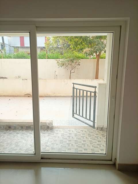 2 BHK Flat In Mahaveer Amaze For Sale  In Kadugodi