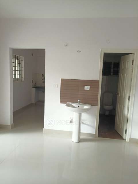 2 BHK Flat In Mahaveer Amaze For Sale  In Kadugodi