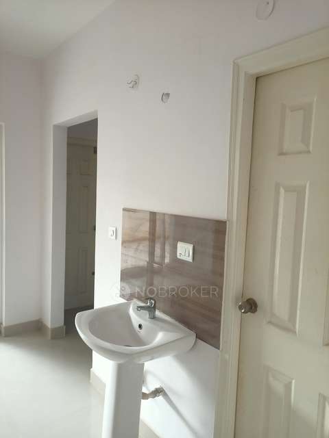 2 BHK Flat In Mahaveer Amaze For Sale  In Kadugodi