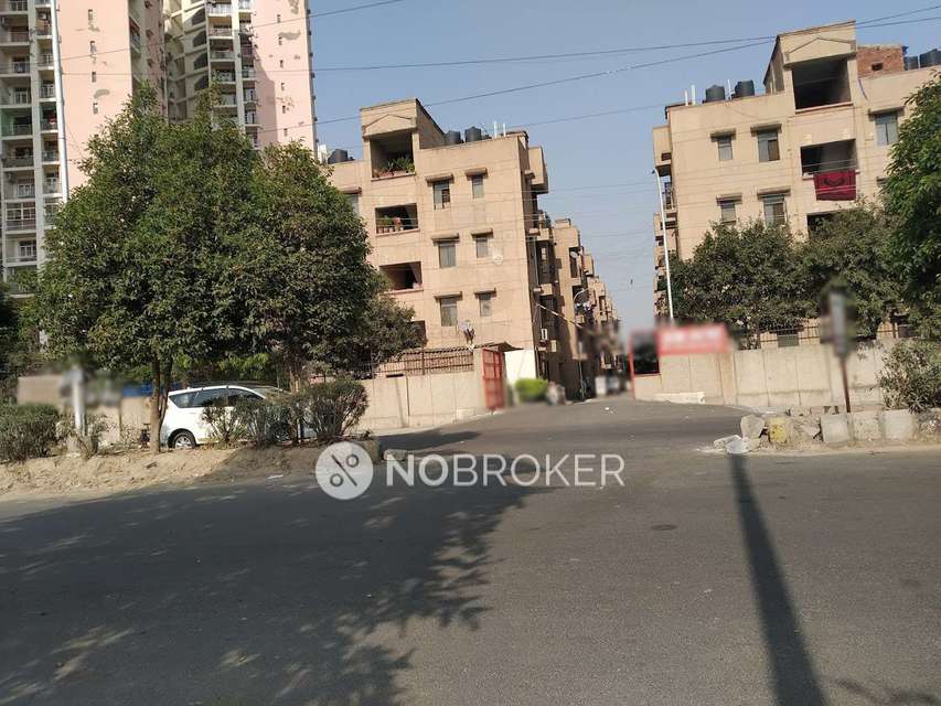 1 BHK Flat In Shine Apartment for Rent  In Okhla