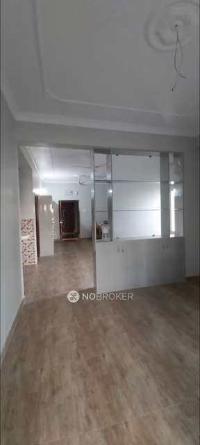 3 BHK Flat In Mahashakthi Nilayam    For Sale  In Madhapur