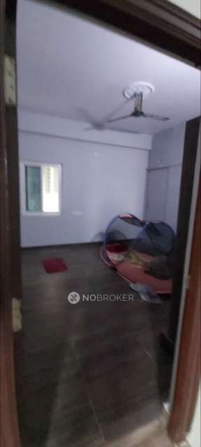 3 BHK Flat In Mahashakthi Nilayam    For Sale  In Madhapur