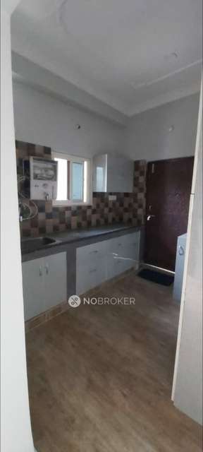 3 BHK Flat In Mahashakthi Nilayam    For Sale  In Madhapur