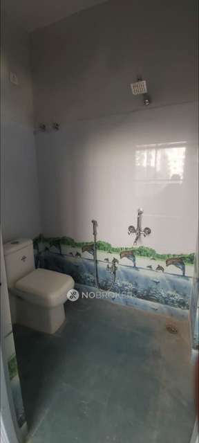 3 BHK Flat In Mahashakthi Nilayam    For Sale  In Madhapur