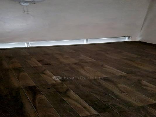 Shop in Rajouri Garden, Delhi for Rent 