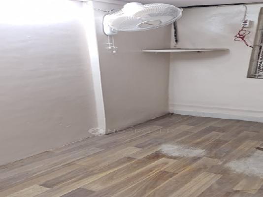 Shop in Rajouri Garden, Delhi for Rent 