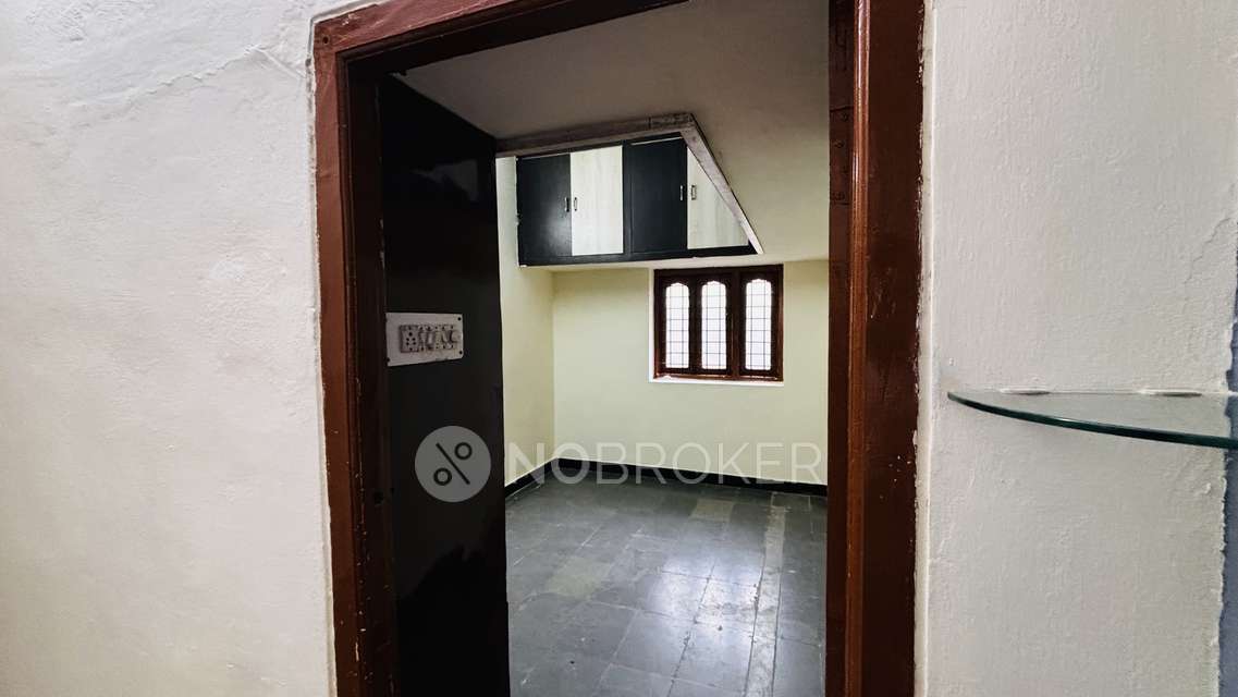 2 BHK Flat for Rent  In Karmika Nagar, Moti Nagar