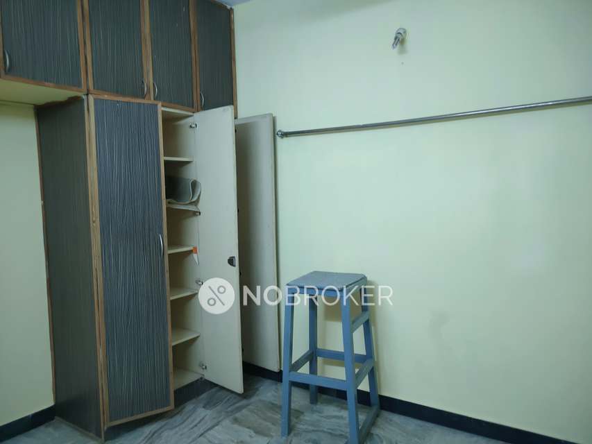 2 BHK Flat In Sidhartha Apartments  For Sale  In Choolai Bus Stop