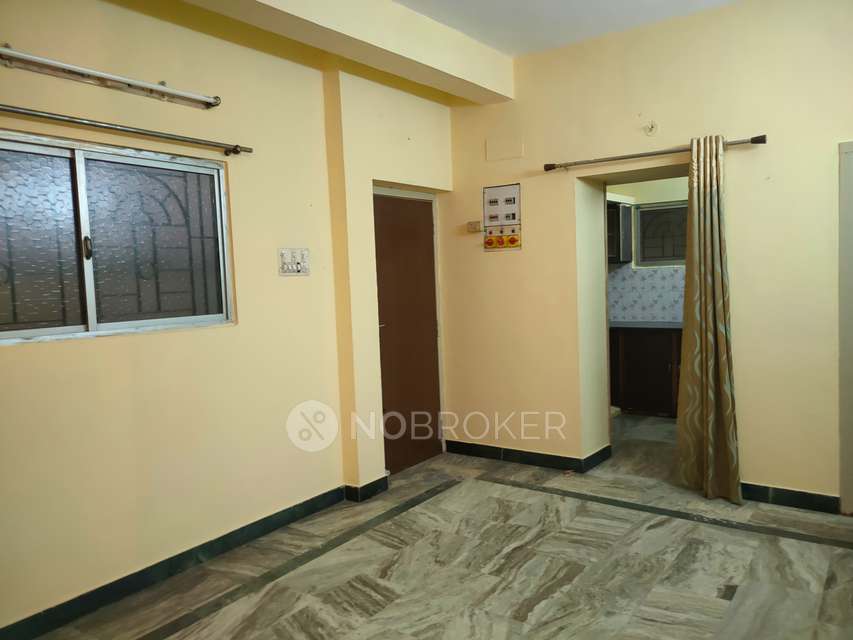2 BHK Flat In Sidhartha Apartments  For Sale  In Choolai Bus Stop