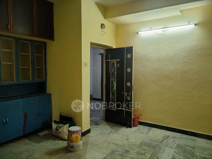 2 BHK Flat In Sidhartha Apartments  For Sale  In Choolai Bus Stop