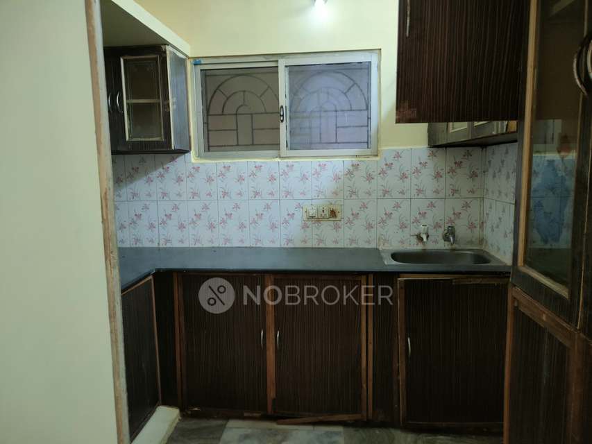 2 BHK Flat In Sidhartha Apartments  For Sale  In Choolai Bus Stop