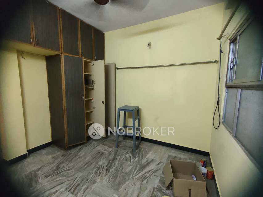 2 BHK Flat In Sidhartha Apartments  For Sale  In Choolai Bus Stop