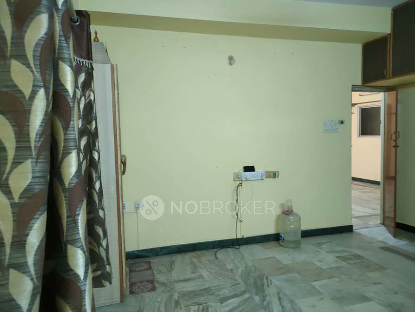 2 BHK Flat In Sidhartha Apartments  For Sale  In Choolai Bus Stop