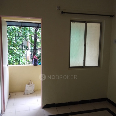 2 BHK Flat In Shree Nagri Society Near Amnora Mall Hadpasr for Rent  In Shree Nagari Society