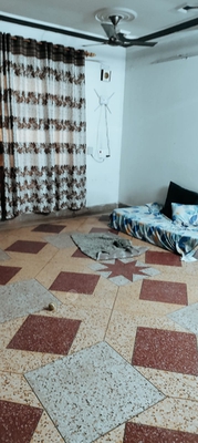 4+ BHK Flat For Sale  In Pratap Vihar