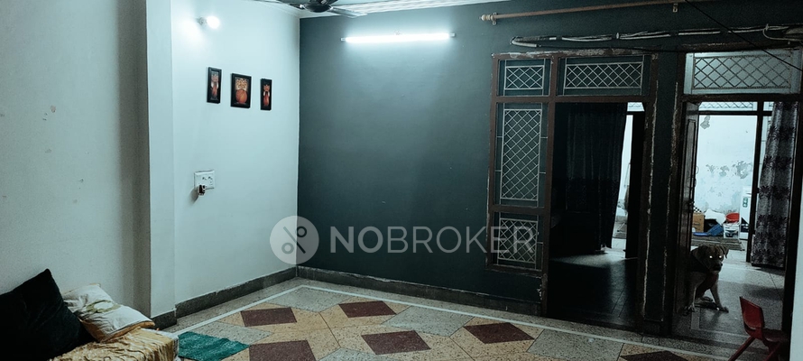 4+ BHK Flat For Sale  In Pratap Vihar