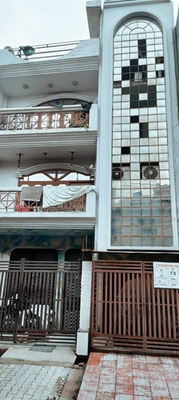4+ BHK Flat For Sale  In Pratap Vihar