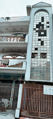 4+ BHK Flat For Sale  In Pratap Vihar