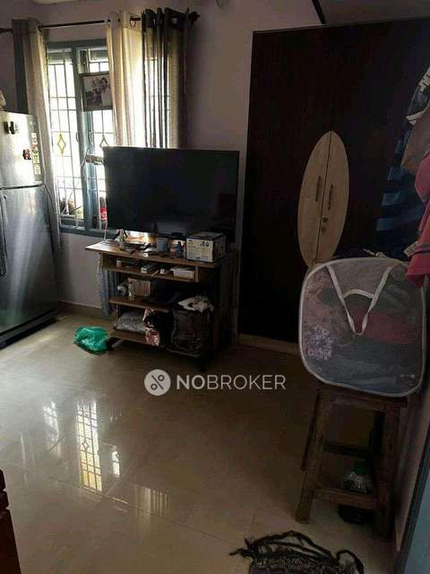 2 BHK Flat In Guru Kripa Apartments For Sale  In Pallikaranai