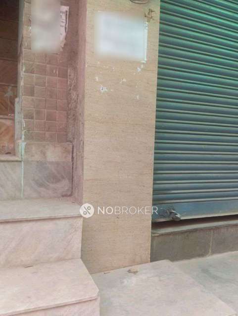 Shop in Ashok Nagar, Delhi for Rent 