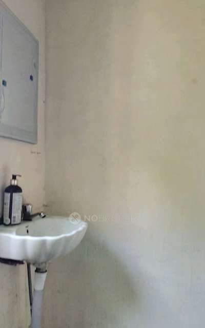 2 BHK Flat For Sale  In Jheel Sabzi Mandi