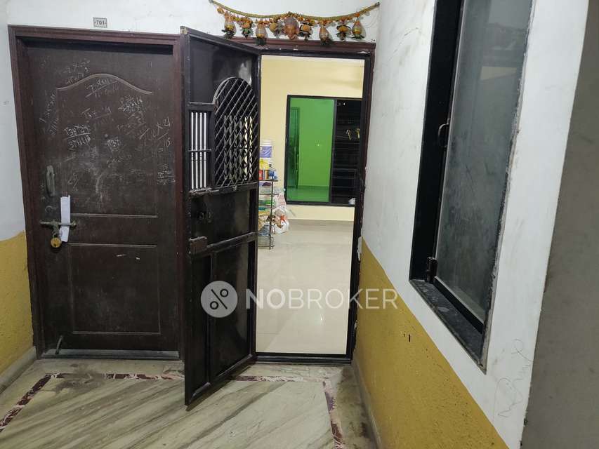 2 BHK Flat In Shreeram Arcade For Sale  In Shreeram Arcade