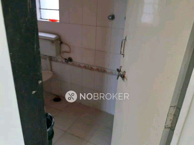 2 BHK Flat In Laxmi Nagar Society for Rent  In Dhanori