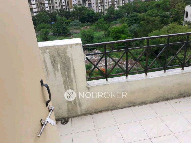 2 BHK Flat In Laxmi Nagar Society for Rent  In Dhanori