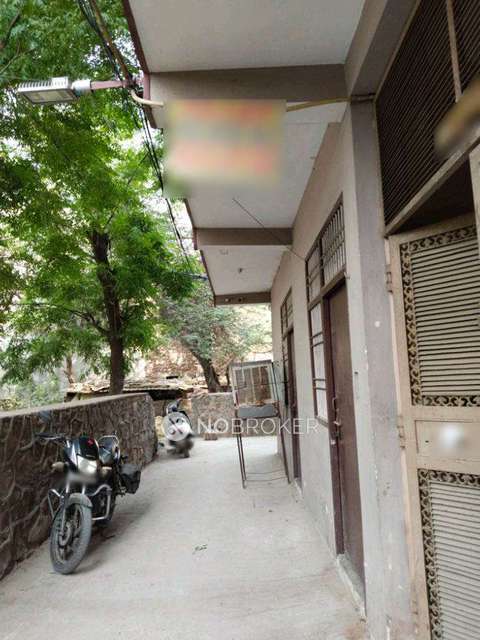 1 RK Flat for Rent  In Lado Sarai