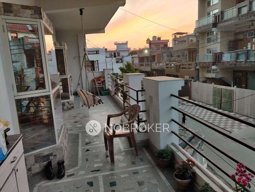 3 BHK Flat In Standalone Bilding For Sale  In Shastri Nagar