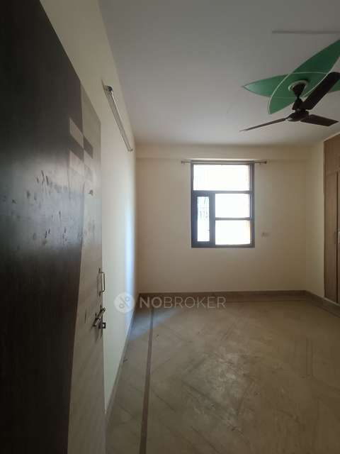 3 BHK Flat In Bharti Apartment For Sale  In Dwarka