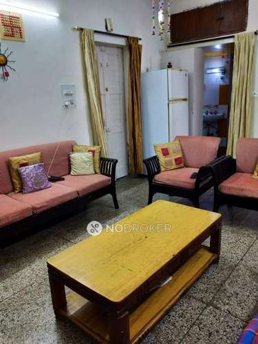 2 BHK Flat In Apartment For Sale  In Sheikh Sarai Temple