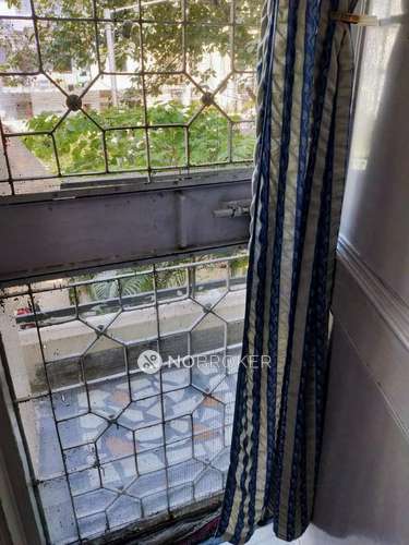 2 BHK Flat In Apartment For Sale  In Sheikh Sarai Temple