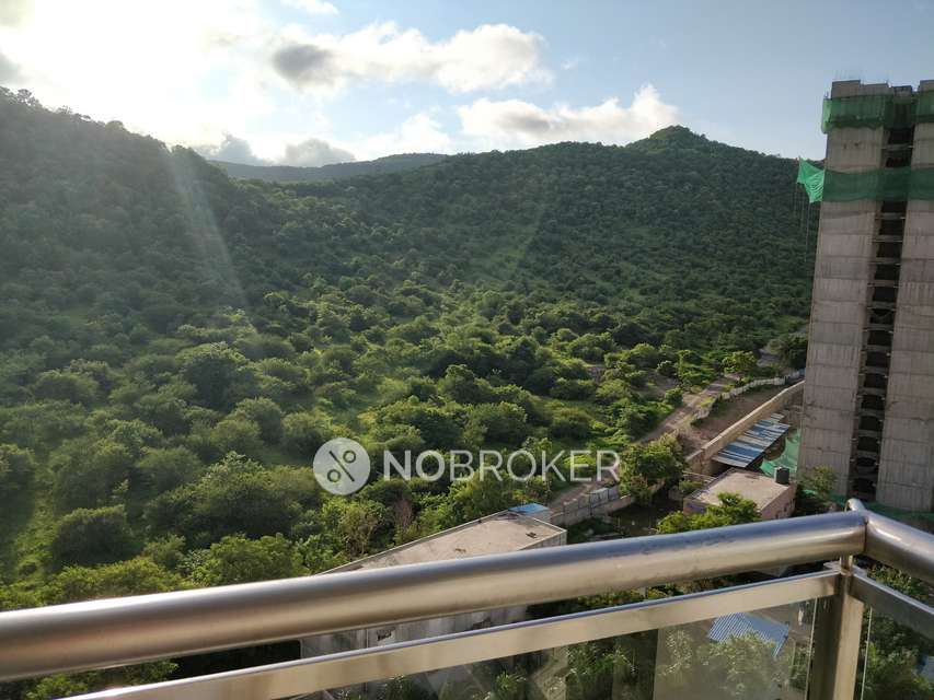 3 BHK Flat In Megapolis Mystic For Sale  In *********