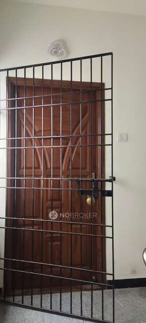 2 BHK Flat In Standalone Building  For Sale  In Thoraipakkam