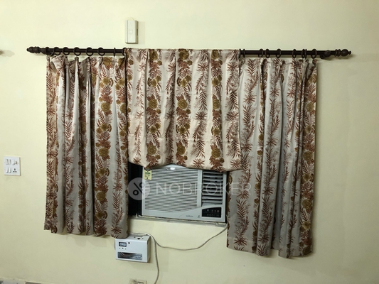 1 RK House for Rent  In Saraswati Vihar, Chakkarpur, Sector 28