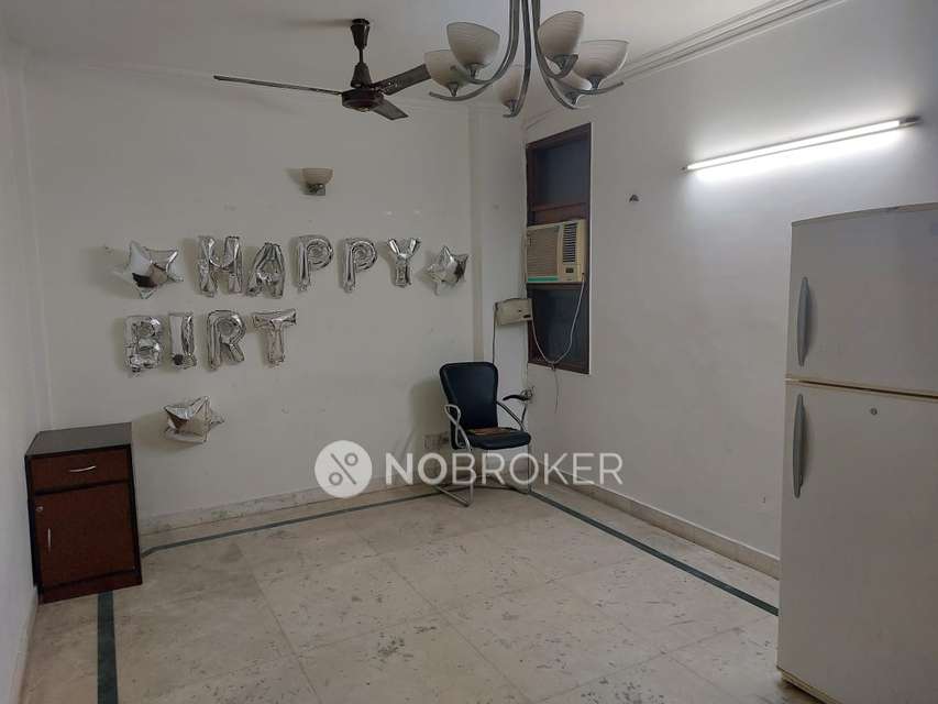 2 BHK Flat In Standalone Building  For Sale  In Kotla Mubarakpur, South Extension Part 1
