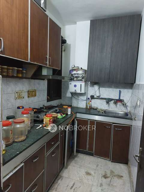 2 BHK Flat In Standalone Building  For Sale  In Kotla Mubarakpur, South Extension Part 1