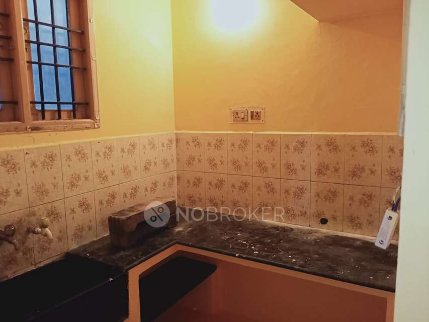 2 BHK Flat In Ammaiyappan St Royapettah for Rent  In Royapettah