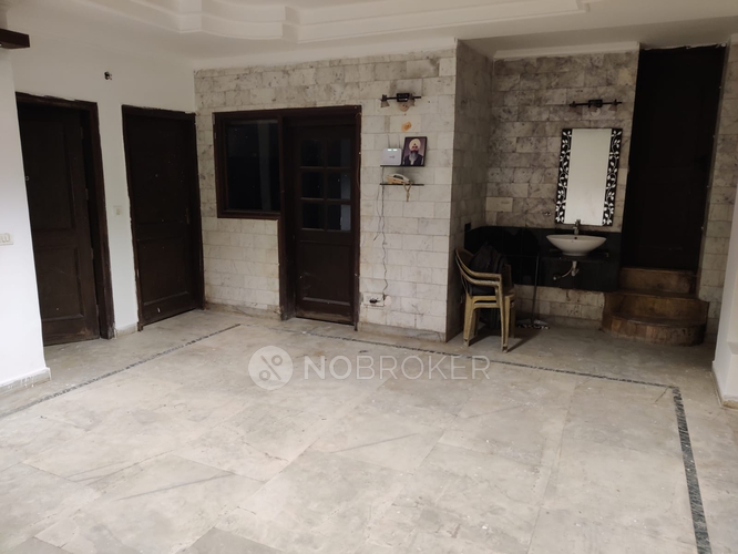 Independent House East Patel Nagar Without Brokerage Semifurnished 3