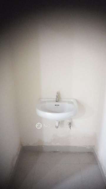 3 BHK Flat In Shree Plaza  For Sale  In Nampally