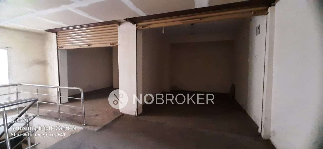 3 BHK Flat In Shree Plaza  For Sale  In Nampally