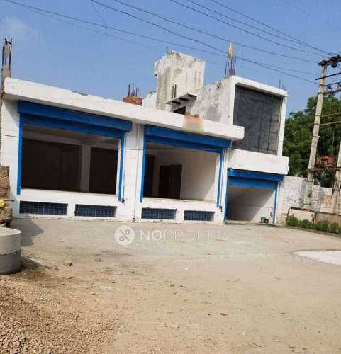 Showroom in Sector 110a, Gurgaon for Rent 