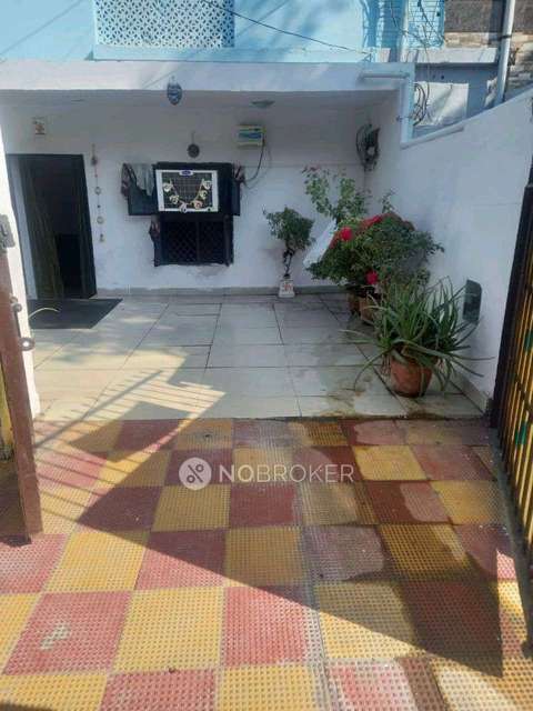 2 BHK Flat For Sale  In Gandhi Nagar, Nehru Nagar Iii, Nehru Nagar