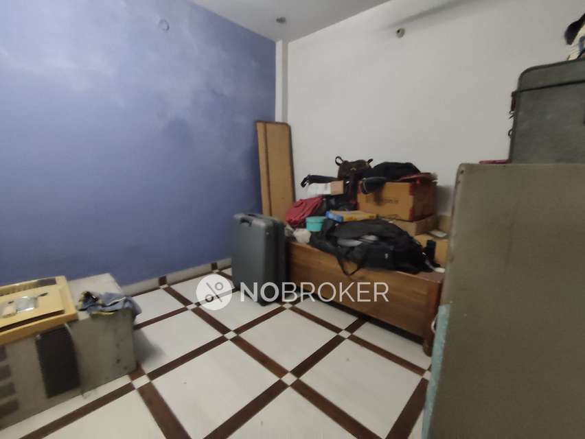 2 BHK Flat In Standalone Building   for Rent  In Chhattarpur