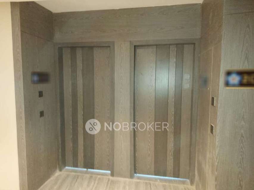 1 BHK Flat In Supertech Supernova For Sale  In Sector-94