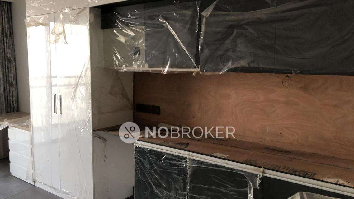 1 BHK Flat In Supertech Supernova For Sale  In Sector-94